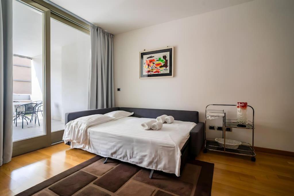 5 Min From Trastevere Chic Appartamento Roma